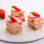 Macphie-5th-Avenue-Strawberry-Icing-12.5kg