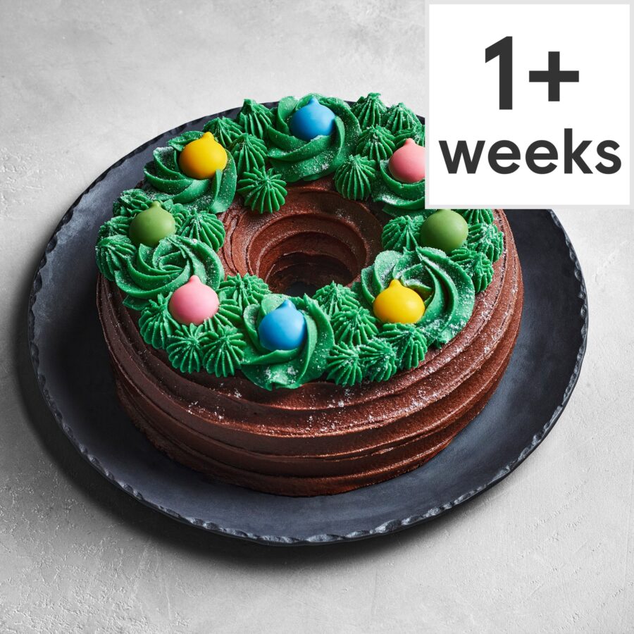 81.-Tesco-Christmas-Bauble-Wreath-Cake-1.4kg-Serves-16