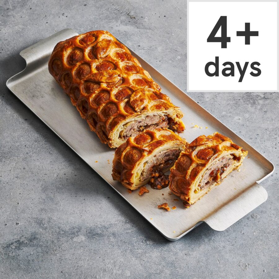 83.-Tesco-Finest-Chefs-Collection-Hand-Finished-Melt-in-the-Middle-Pork-Wellington-1kg-Serves-10-1