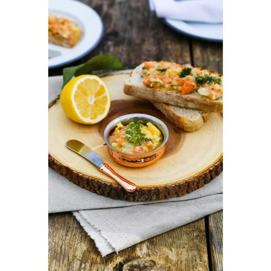 Artesa-Rustic-Medium-Wooden-Serving-Board-2