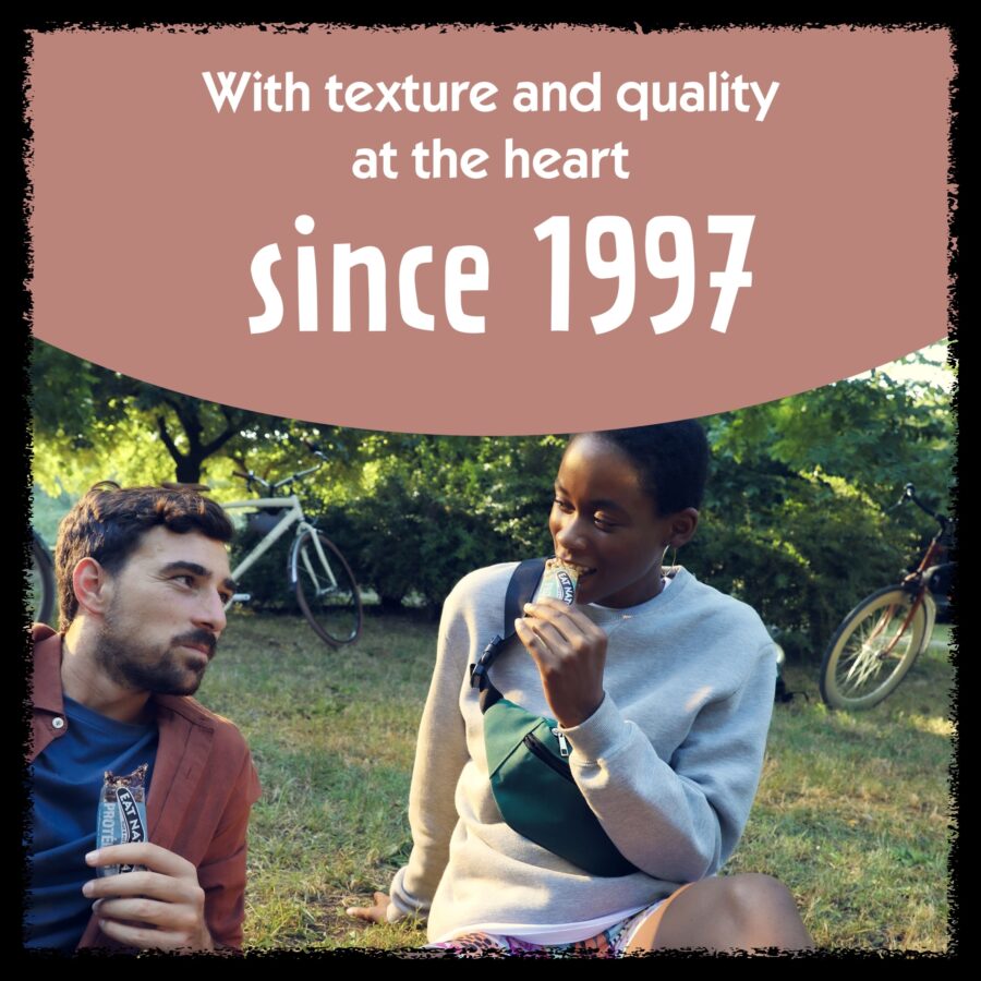 Eat-Natural-Hazelnut-Date-Fruit-Nut-Bars-with-Peanuts-Almonds-40g-5