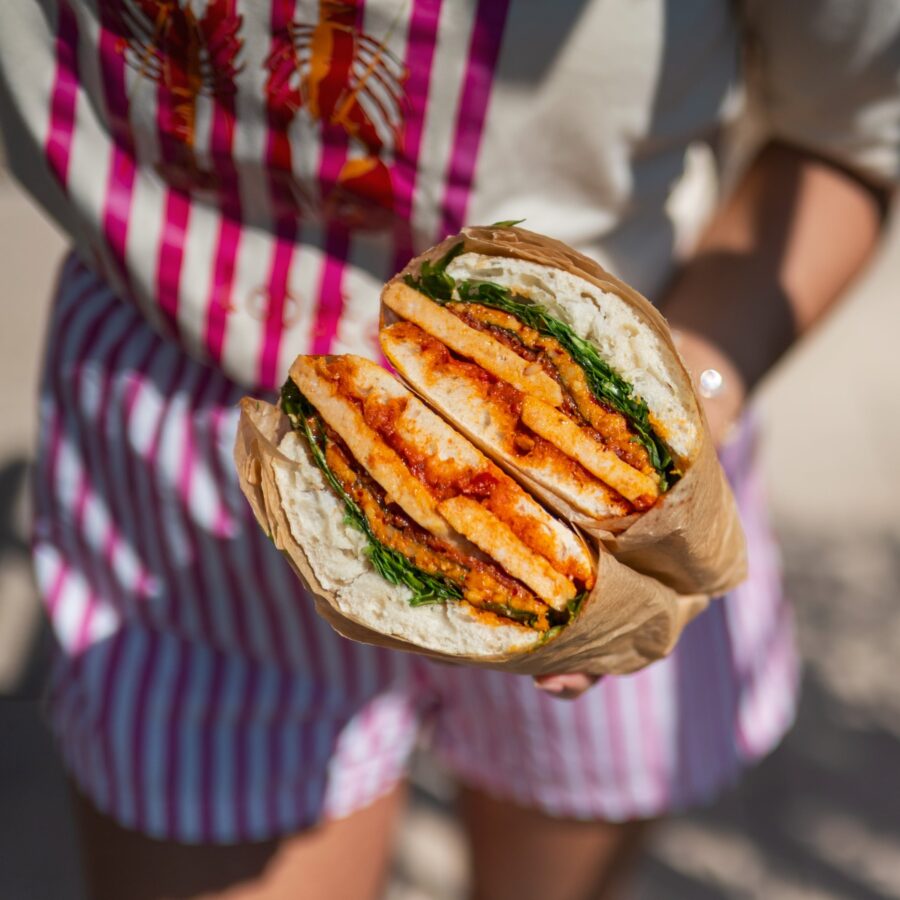 Heck-6-Smoky-Chicken-Sausage-Rashers-300g-3