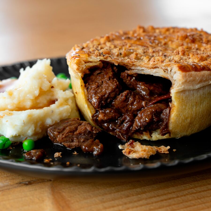 Higgidy-Slow-Cooked-Steak-Guinness-Pie-200g-2