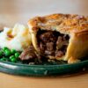 Higgidy-Slow-Cooked-Steak-Red-Wine-Bacon-Pie-200g-2