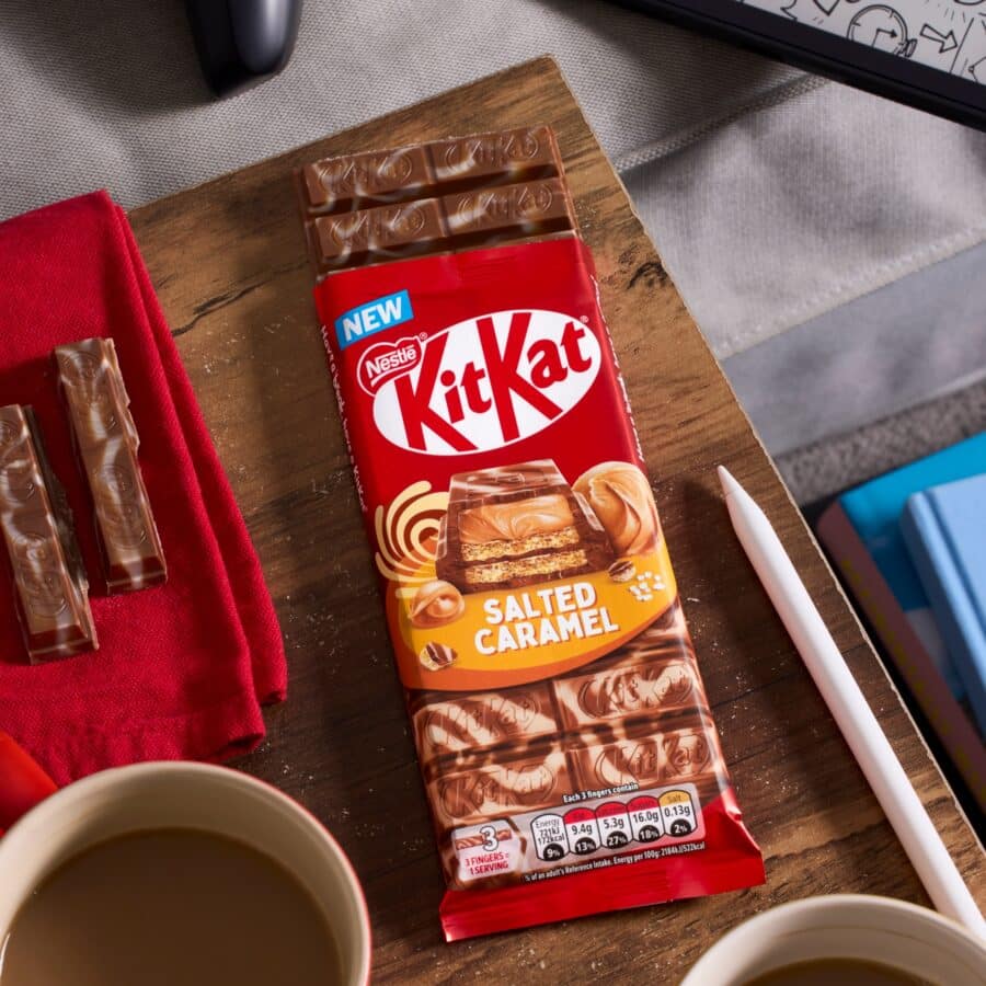 KitKat-Salted-Caramel-Chocolate-Sharing-Bar-99g-4
