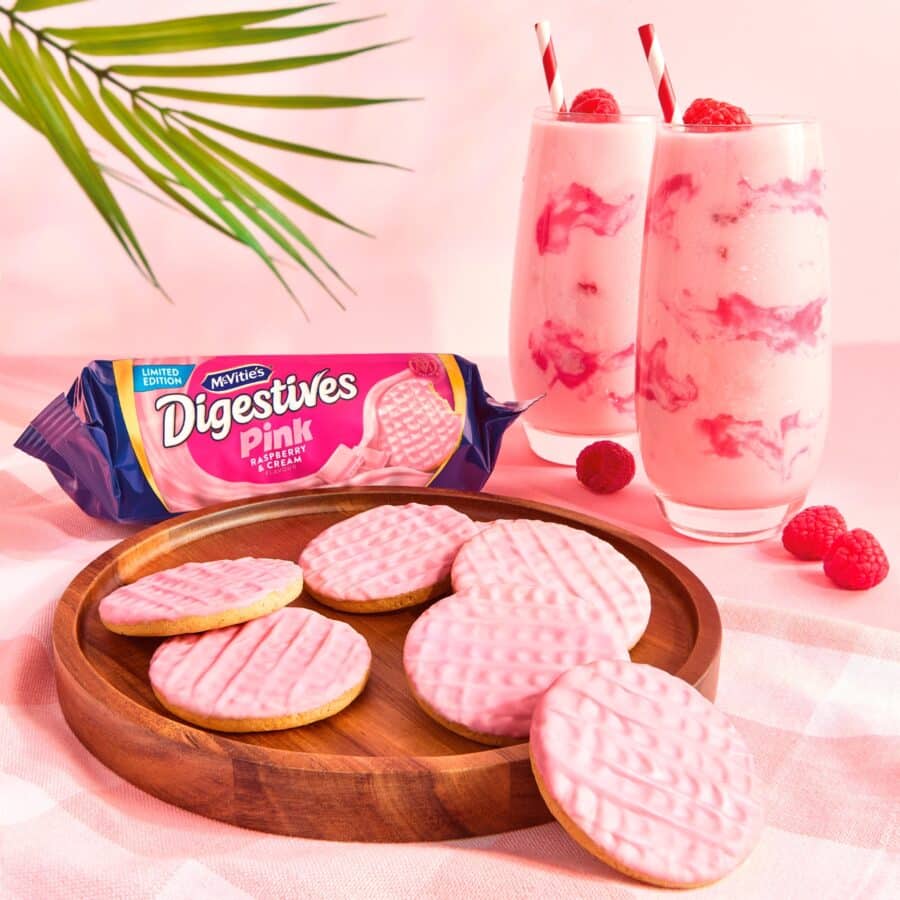 McVities-Digestives-Pink-Raspberry-Cream-232g-2