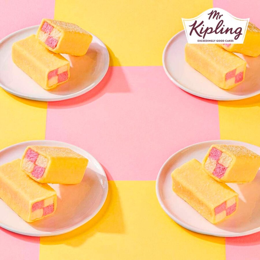 Mr-Kipling-Mini-Battenbergs-Apricot-and-Almond-5-Pack-3