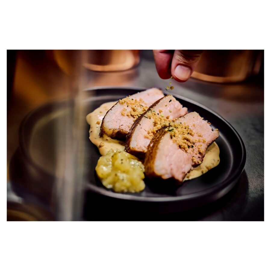 Tesco-Finest-Chefs-Collection-Pork-belly-with-Caramelised-Apple-Tarragon-sauce-730g-2