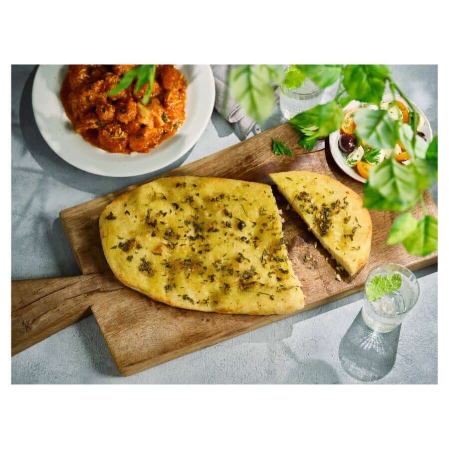 Tesco-Finest-Garlic-Extra-Virgin-Olive-Oil-Flatbread-200G-2